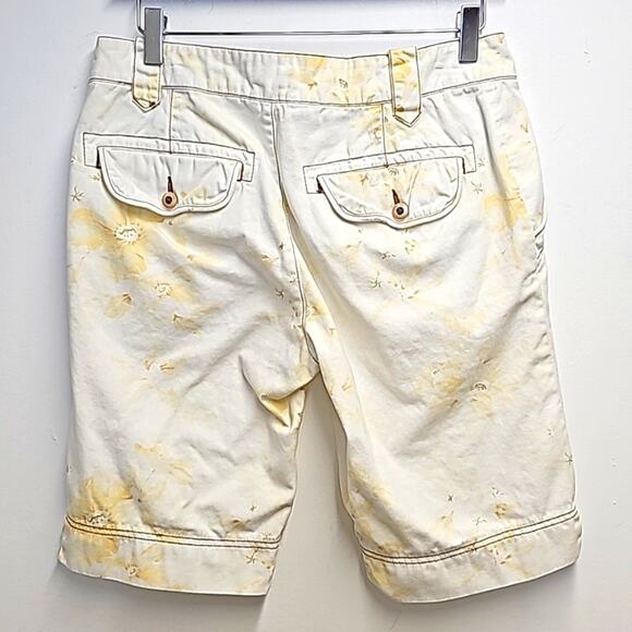 Paradise Shores Cream w/Gold Floral Print Shorts Zip & Button Closure Womens 6 - Picture 6 of 11